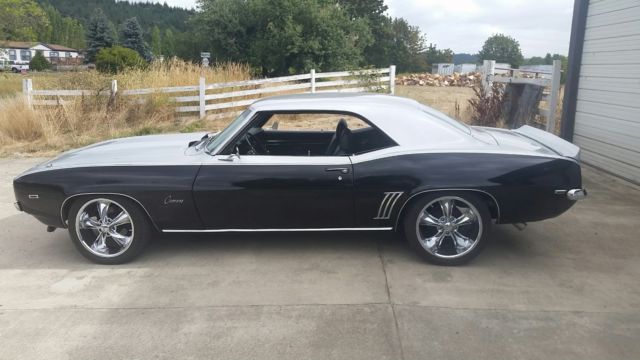 1969 black/silver Chevrolet Camaro Coupe