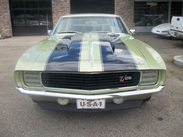 1969 FROST GREEN Chevrolet Camaro