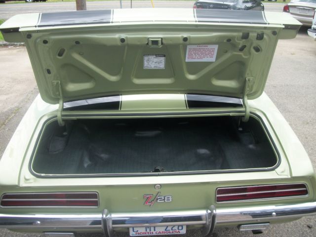 1969 FROST GREEN Chevrolet Camaro