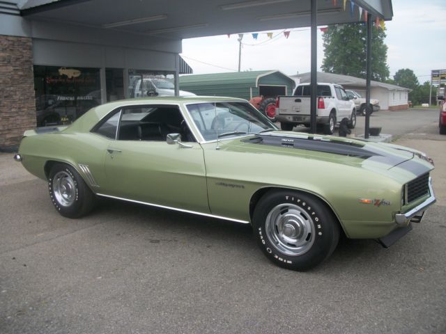 1969 FROST GREEN Chevrolet Camaro