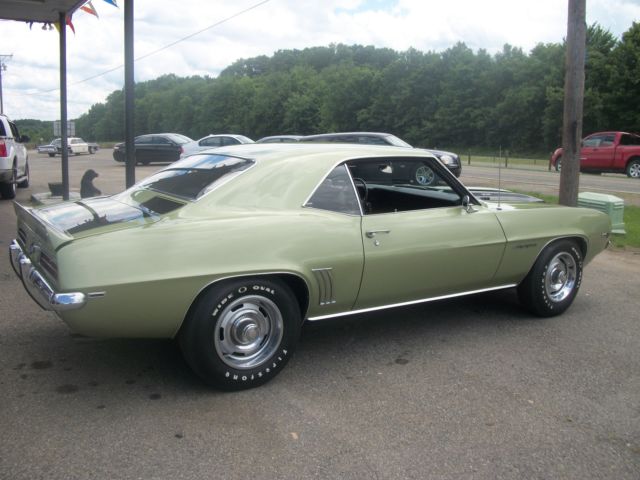 1969 FROST GREEN Chevrolet Camaro