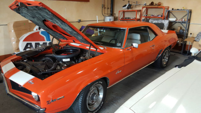 1969 HUGGER ORANGE Chevrolet Camaro Coupe