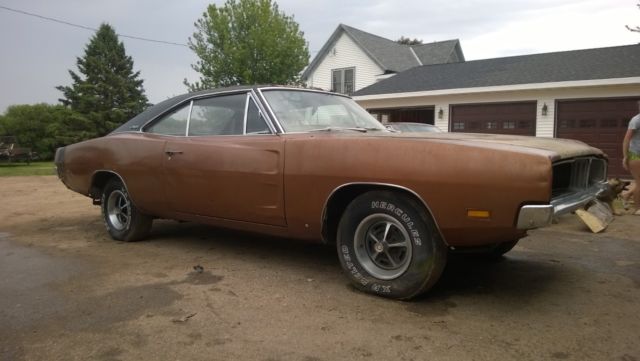 1969 T7 dark bronze poly Dodge Charger B-body