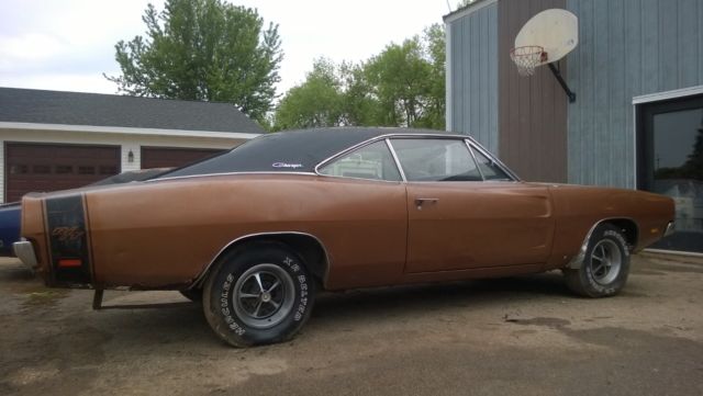 1969 T7 dark bronze poly Dodge Charger B-body