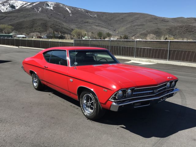 1969 Red Chevrolet Chevelle Coupe