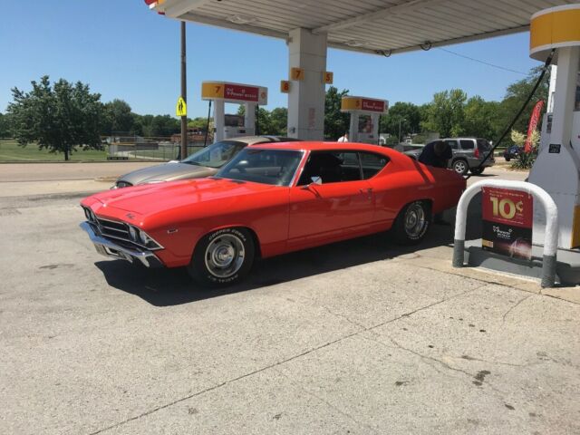 1969 Monaco Orange Chevrolet Chevelle Coupe