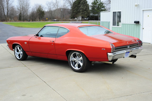 1969 prowler orange metallic Chevrolet Chevelle coupe