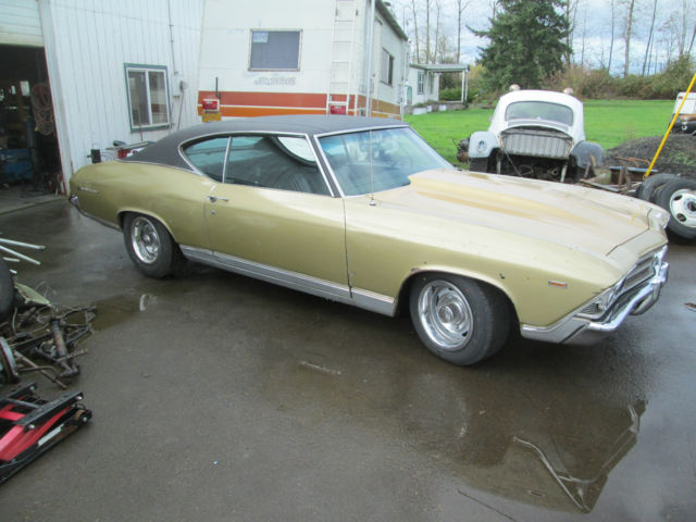 1969 Gold Chevrolet Chevelle