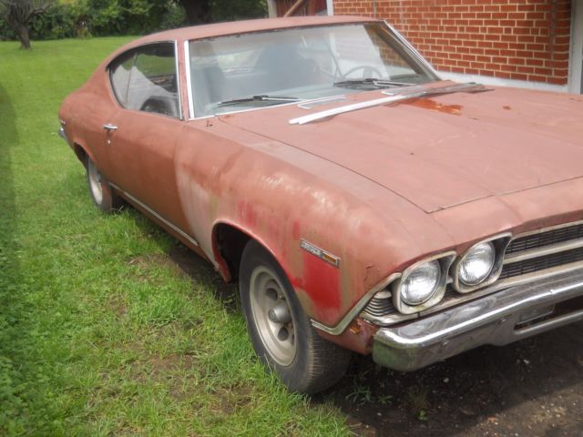 1969 Red Chevrolet Chevelle Coupe