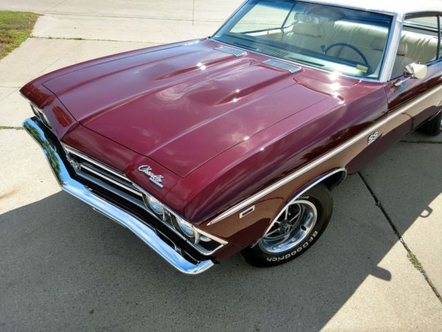 1969 Burgundy Chevrolet Chevelle
