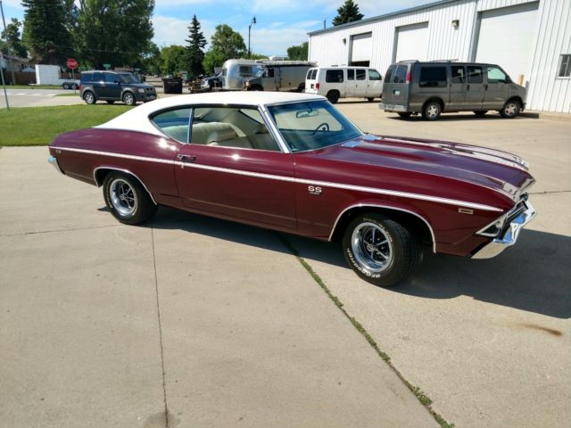 1969 Burgundy Chevrolet Chevelle