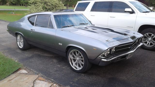 1969 Silver Chevrolet Chevelle Coupe