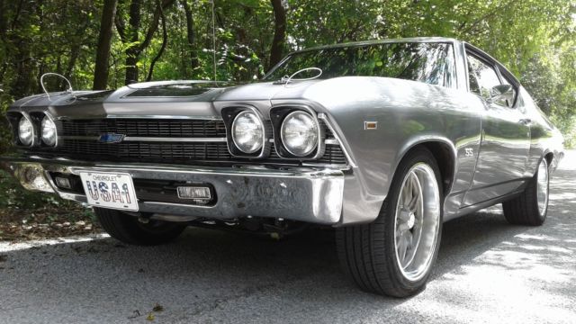 1969 Silver Chevrolet Chevelle Coupe