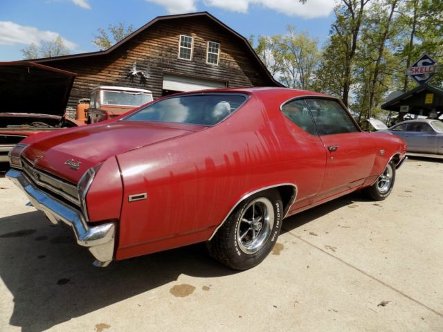 1969 Red Chevrolet Chevelle Coupe