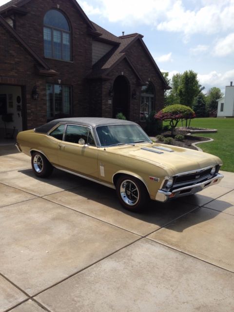 1969 Gold Chevrolet Nova Coupe