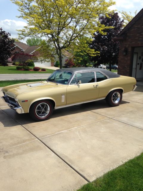 1969 Gold Chevrolet Nova Coupe