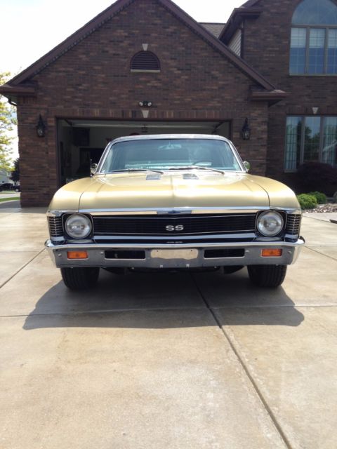 1969 Gold Chevrolet Nova Coupe