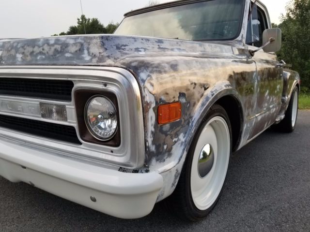 1969 White Chevrolet C-10 Standard Cab Pickup