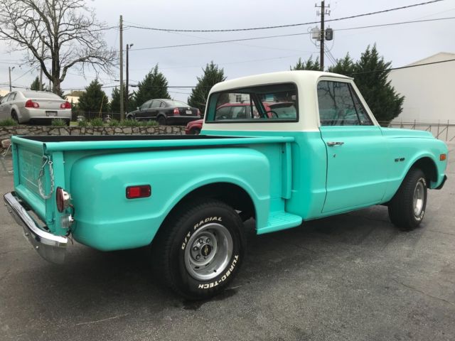 1969 turquoise Chevrolet C-10 Stepside