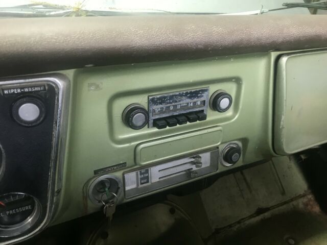 1969 Green and white Chevrolet C20 Pickup Pick up