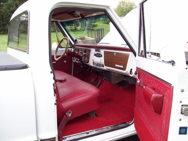 1969 Chevrolet C-10 Standard Cab Pickup