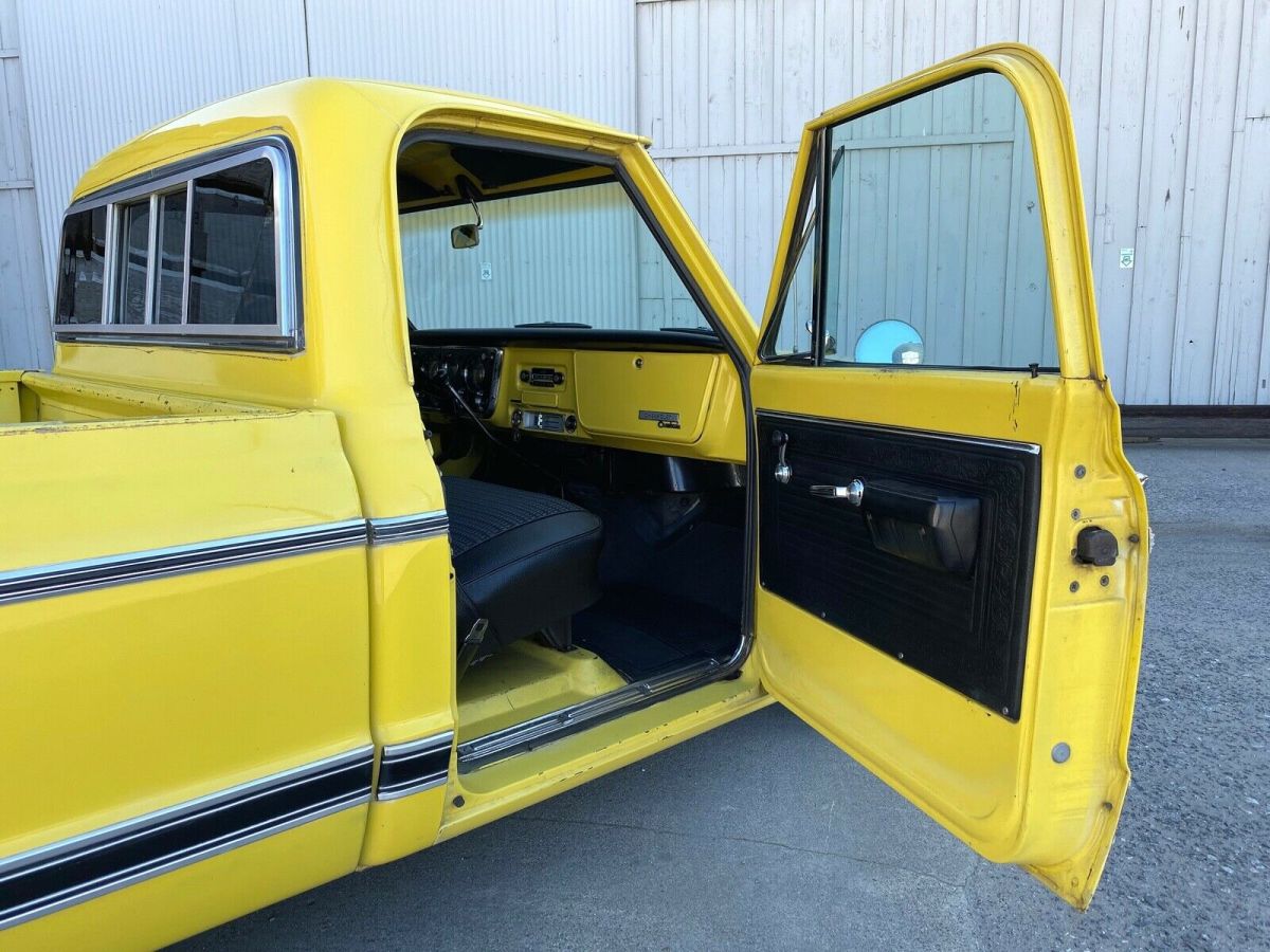 1969 Light Yellow Chevrolet C-10 Standard Cab Pickup