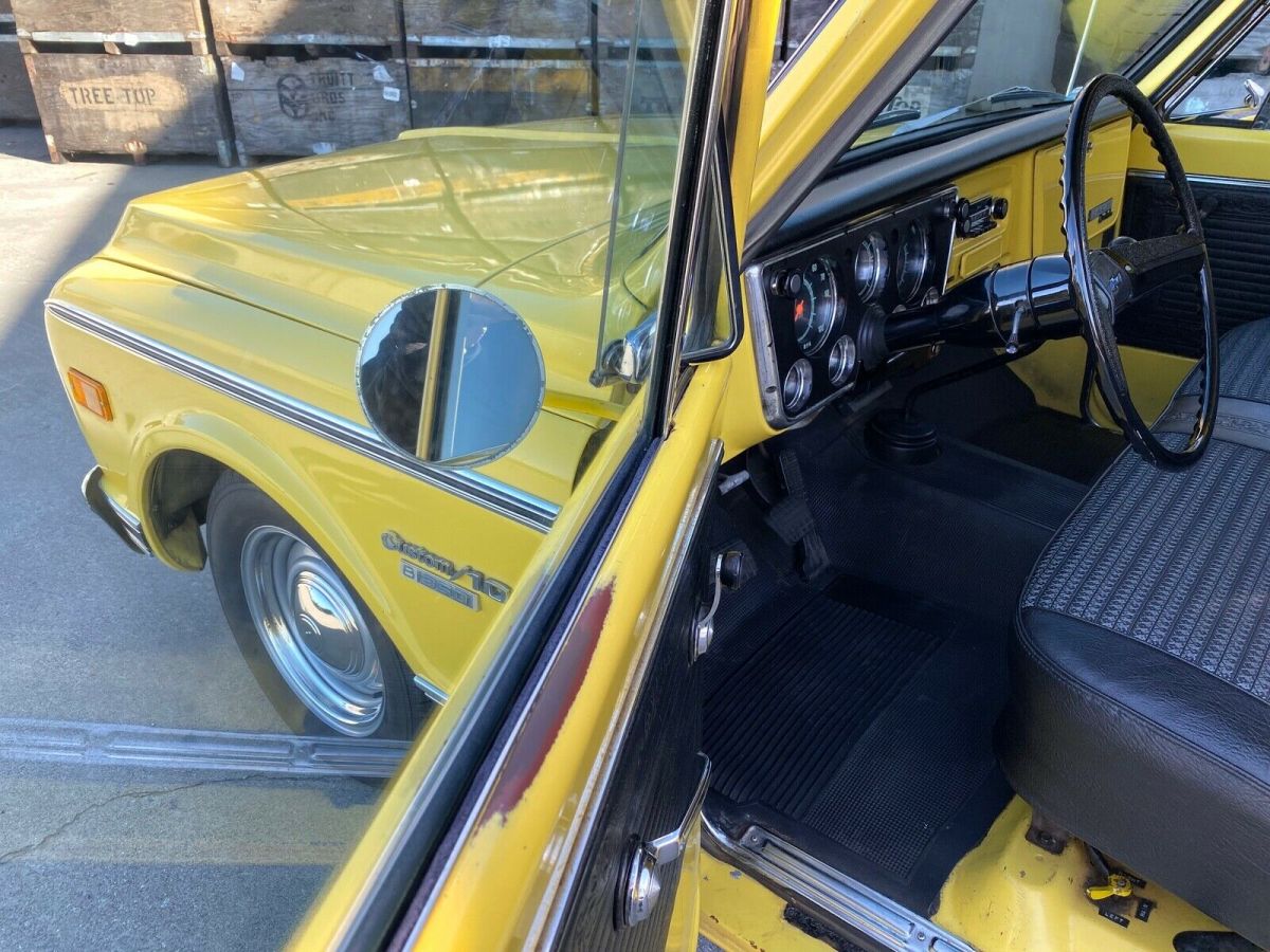 1969 Light Yellow Chevrolet C-10 Standard Cab Pickup