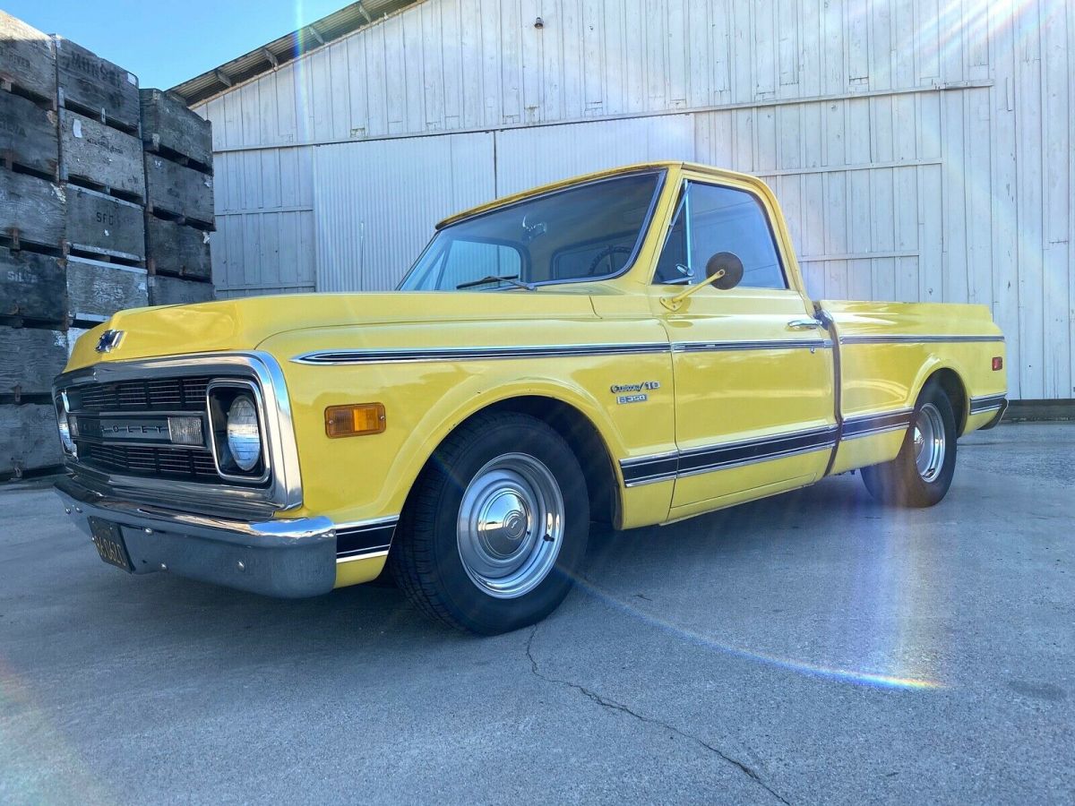 1969 Light Yellow Chevrolet C-10 Standard Cab Pickup