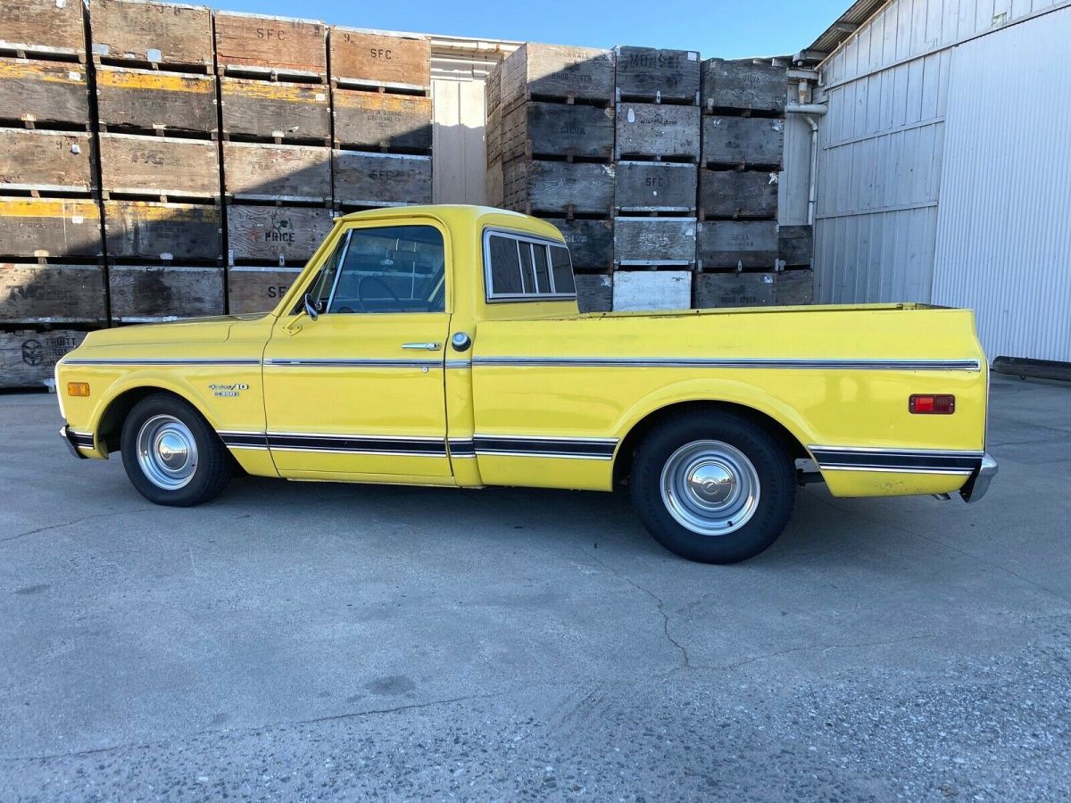 1969 Light Yellow Chevrolet C-10 Standard Cab Pickup