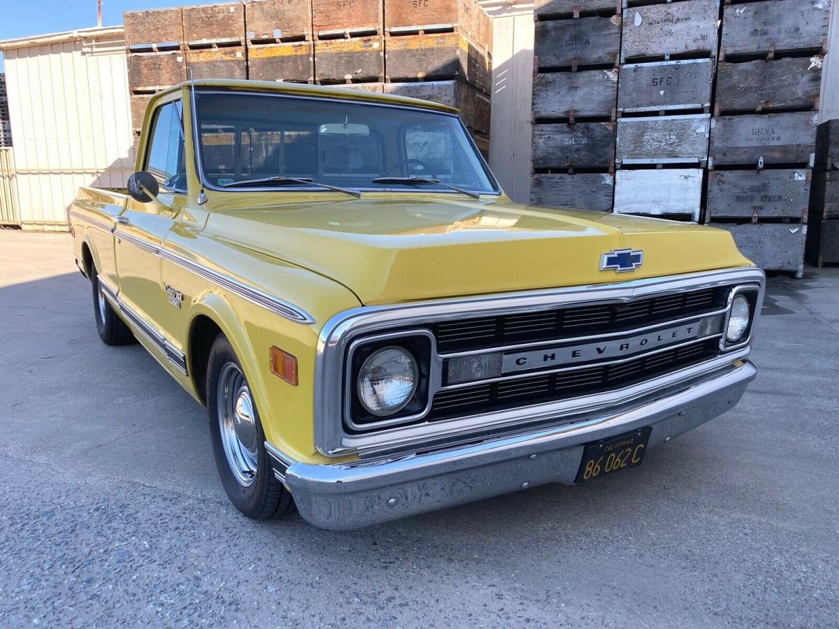1969 Light Yellow Chevrolet C-10 Standard Cab Pickup