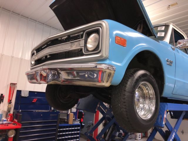 1969 Blue Chevrolet C-10 Pickup