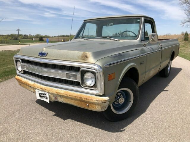 1969 Green Chevrolet C10 Pickup (Truck)