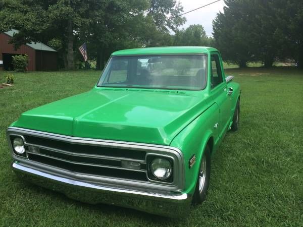 1969 Green Chevrolet C-10 c 10