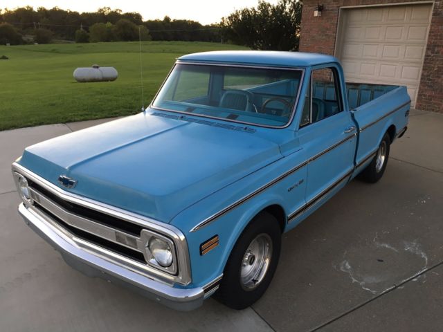 1969 Chevrolet C-10 Standard Cab Pickup