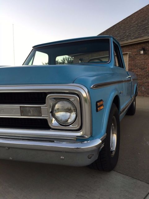 1969 Chevrolet C-10 Standard Cab Pickup