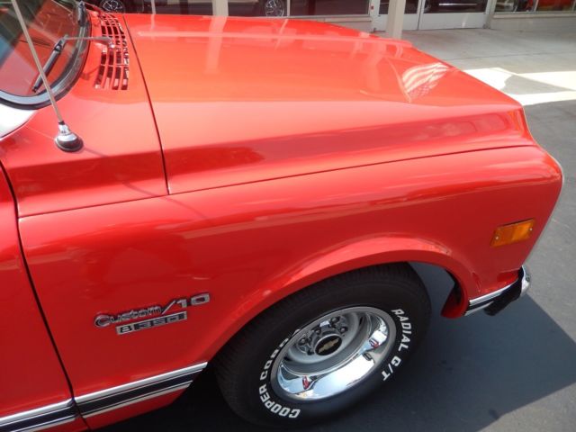 1969 Two Tone Chevrolet C-10 Standard Cab Pickup