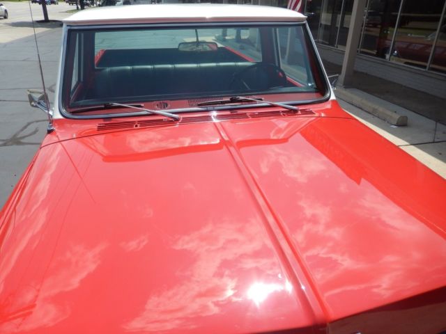 1969 Two Tone Chevrolet C-10 Standard Cab Pickup