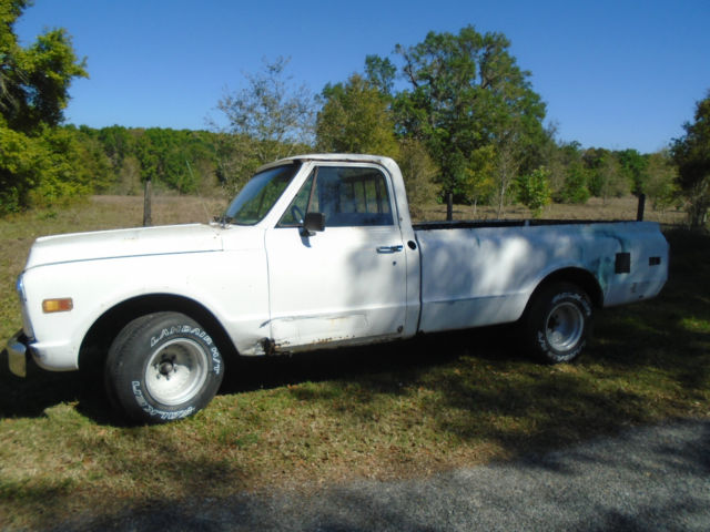 1969 White Chevrolet C-10 Pick Up