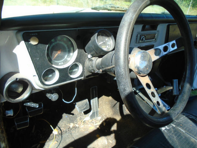 1969 White Chevrolet C-10 Pick Up