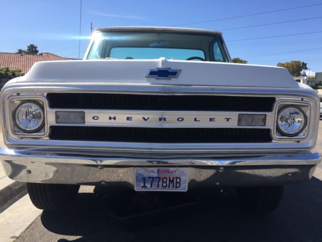 1969 White Chevrolet C/K Pickup 3500