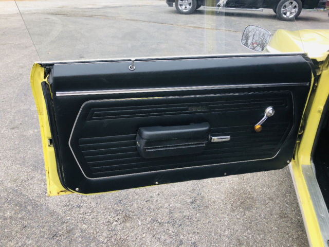 1969 Yellow Chevrolet Camaro --