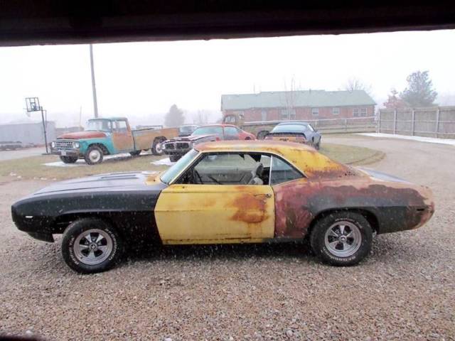 1969 Yellow Chevrolet Camaro Coupe