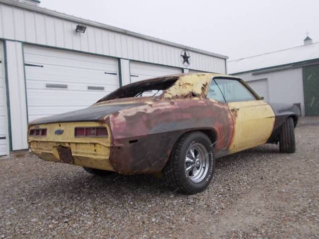1969 Yellow Chevrolet Camaro Coupe