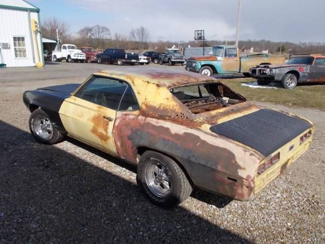 1969 Yellow Chevrolet Camaro Coupe