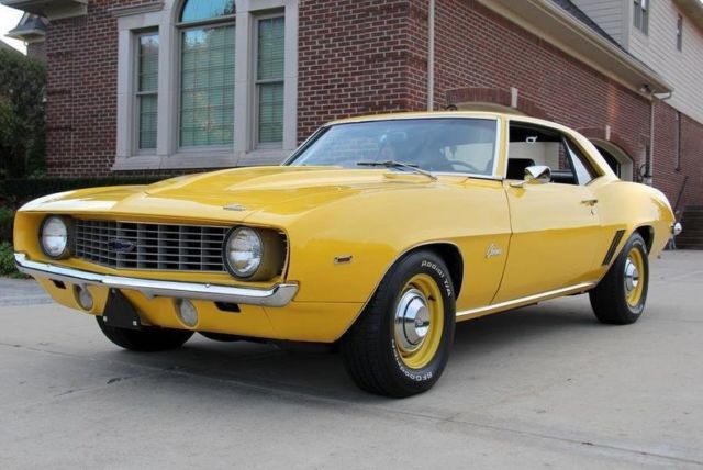 1969 Yellow Chevrolet Camaro Coupe