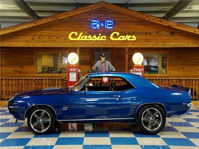1969 Blue Chevrolet Camaro --