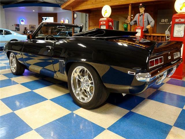 1969 Black Chevrolet Camaro --