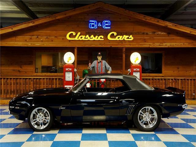 1969 Black Chevrolet Camaro --