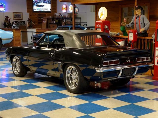 1969 Black Chevrolet Camaro --