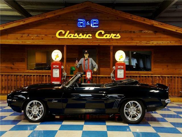 1969 Black Chevrolet Camaro --